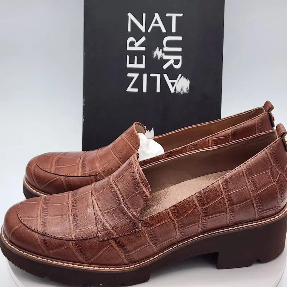 NEW Naturalizer Darry English Tea Croc Embossed Leather Loafers Women's Size 12M